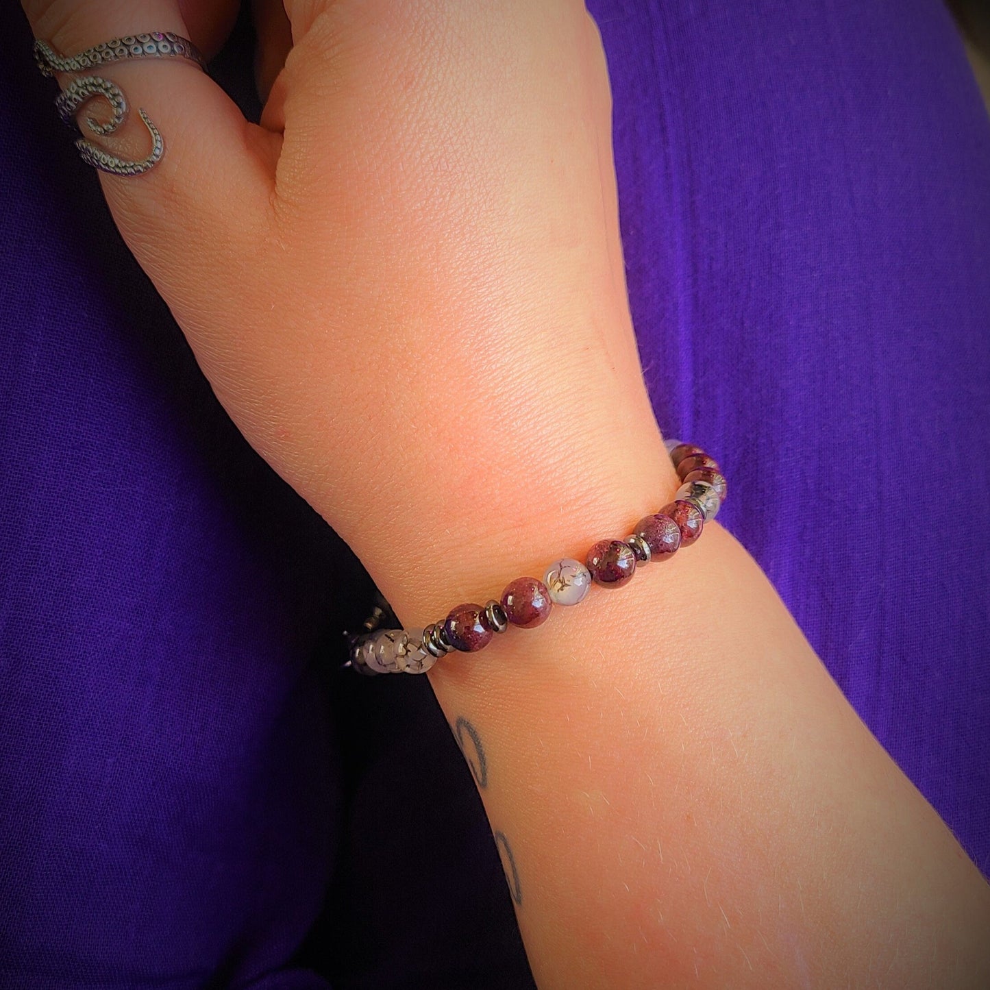 Garnet & Dragon Vein Agate Steel Bracelet